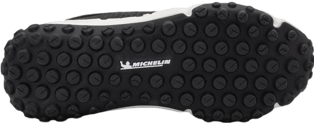 Under armour sales non slip shoes