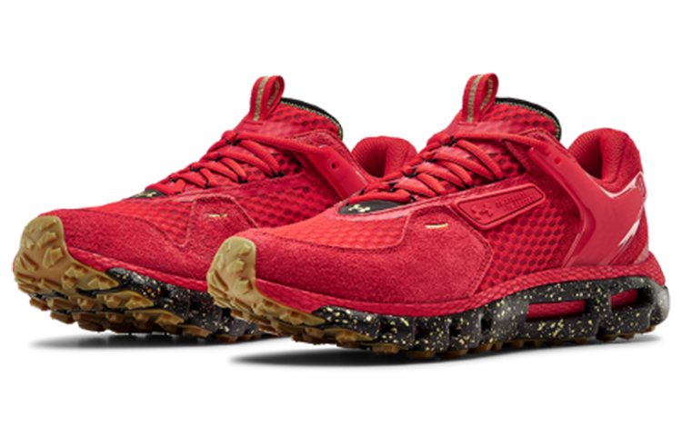 Lookbook Under Armour Hovr Summit Tahun Baru Imlek 3022820-600