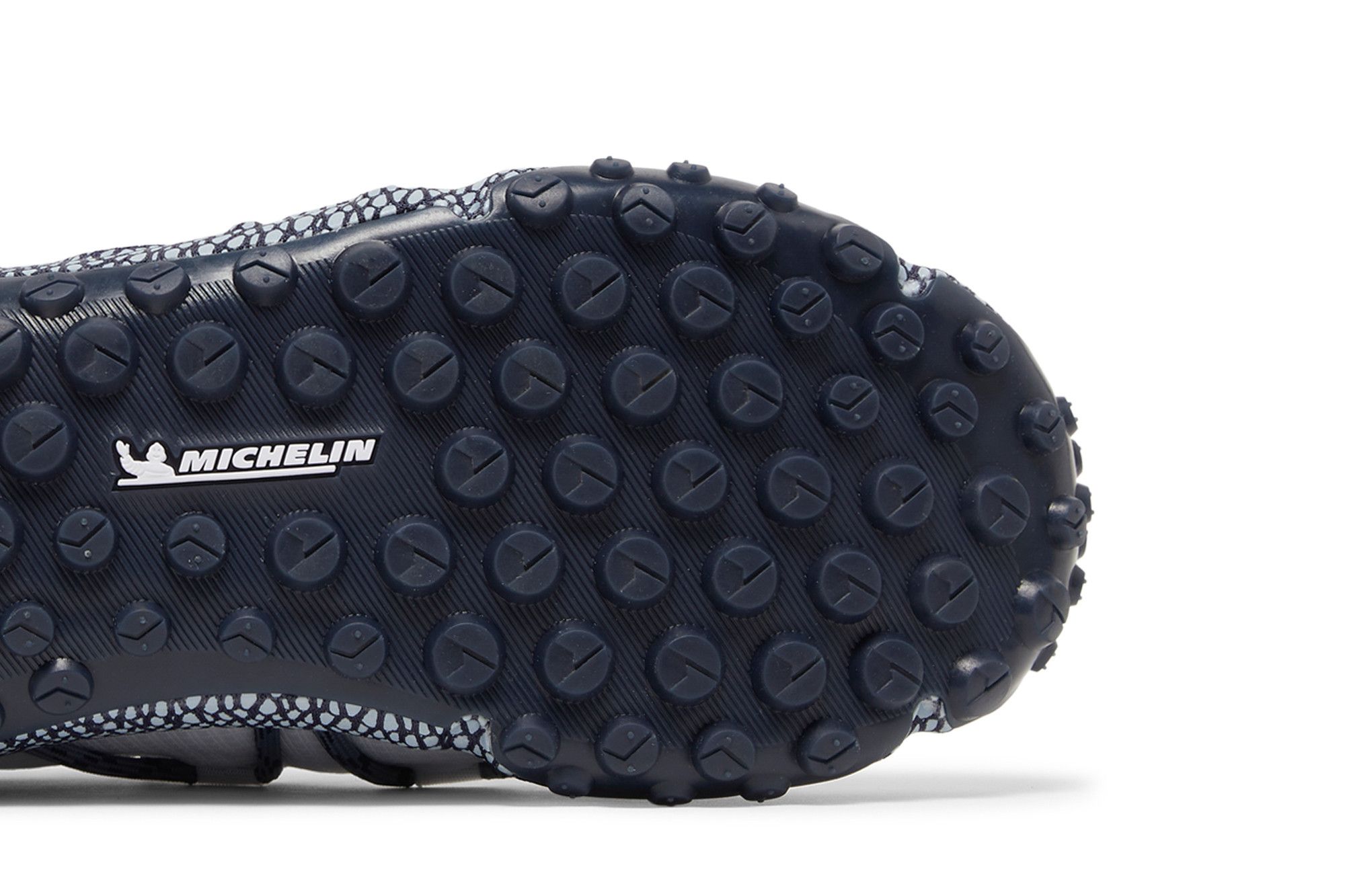 Purchase Under Armour HOVR Summit Fat Tire Cuff ''Weiß Akademie'' 3022945-102