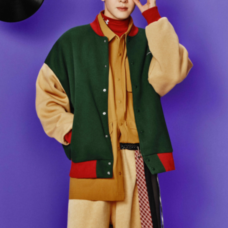 Shop 언더아머 아이콘 포레스트 그린 루즈핏 트레이닝 재킷 1387887-301