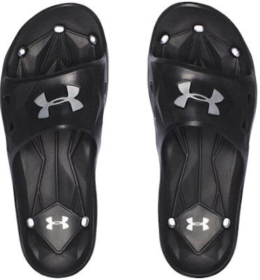 UAロッカー3スライド (黒/銀) 1287325-001 Shop UAロッカー3スライド (黒/銀) 1287325-001