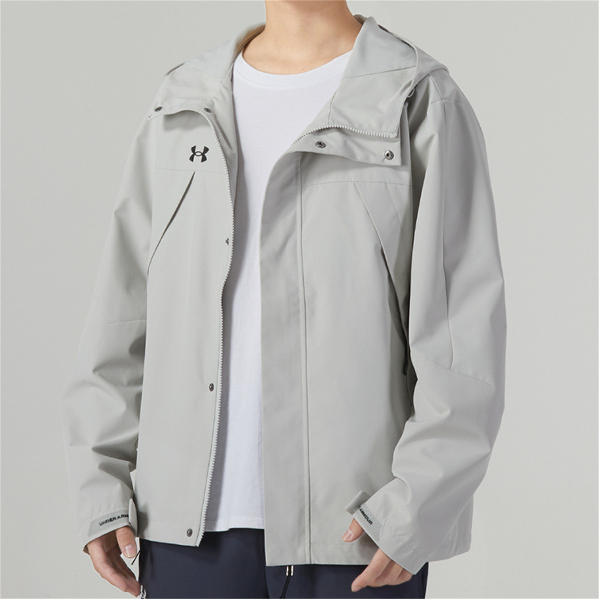 Purchase Under Armour 寬鬆版跑步健身外套 灰色附禮袋 23600401-009