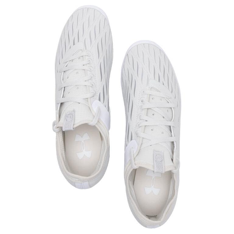 Lookbook Under Armour 磁力選擇 4 舒適 FG（膠質長釘） 人造草地 耐磨輕便 足球鞋 男女皆宜 灰白