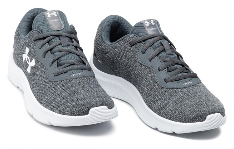 Lookbook Under Armour Mojo 2 'Sepatu Lari Abu-Abu Low-Top' 3024134-102