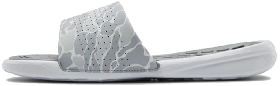 Under Armour Sandal Playmaker Diverge Abu-Abu 3022714-101 Buy Under Armour Sandal Playmaker Diverge Abu-Abu 3022714-101