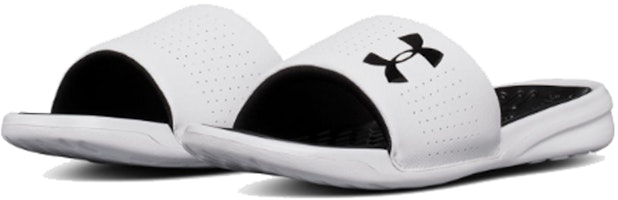 安德玛 Playmaker 固定带 '白黑色' 3000061-102 Lookbook 安德玛 Playmaker 固定带 '白黑色' 3000061-102