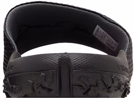Sizing Under Armour Proyek Rock Slide 'Hitam Abu Gelap' 3025237-001