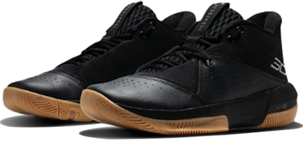 安德玛 SC 3ZER0 IV 竞赛黑色 3023917-003 Lookbook 安德玛 SC 3ZER0 IV 竞赛黑色 3023917-003