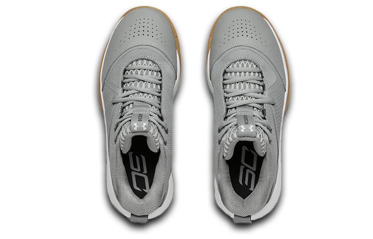 Shop Under Armour SC 3ZER0 IV 低帮實戰籃球鞋 男款 灰色