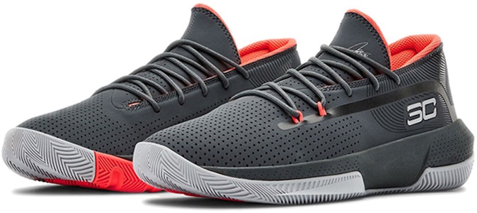 安德玛 SC 3Zero 3 '灰色球场' 3022048-102 Lookbook 安德玛 SC 3Zero 3 '灰色球场' 3022048-102