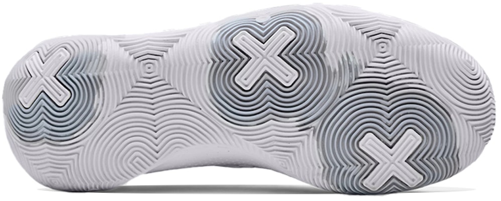 Under Armour Spawn 3 'Putih' 3023738-100 Purchase Under Armour Spawn 3 'Putih' 3023738-100