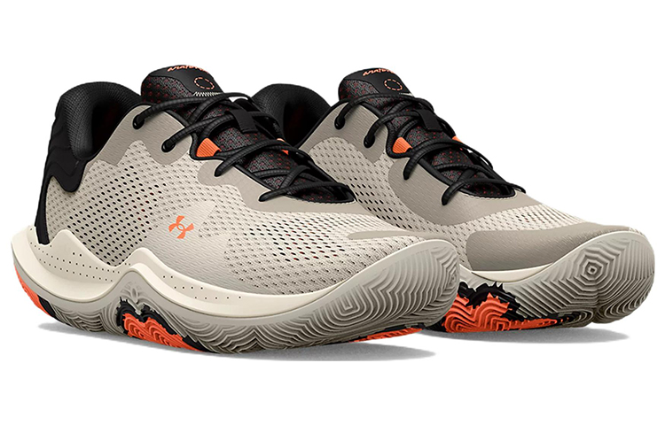 Lookbook 언더아머 스폰 4 '피크 화이트' (Under Armour Seupon 4 'Pikeu Hwaiteu') 3024971-101