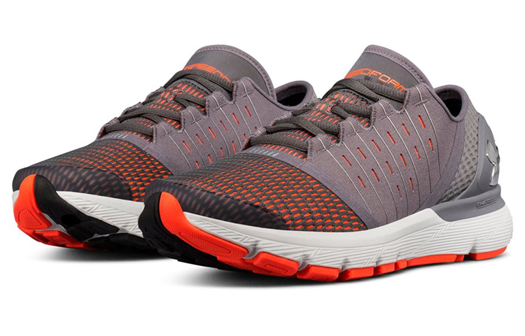 Lookbook Under Armour SpeedForm Europa 低筒跑步鞋 灰橘