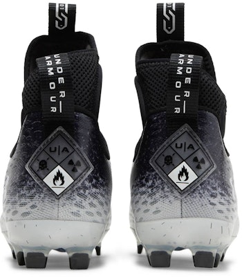 Under Armour Spotlight Lux MC 2.0 'Hitam Putih' Sepatu Olahraga 3025082-001 Details for Under Armour Spotlight Lux MC 2.0 'Hitam Putih' Sepatu Olahraga 3025082-001