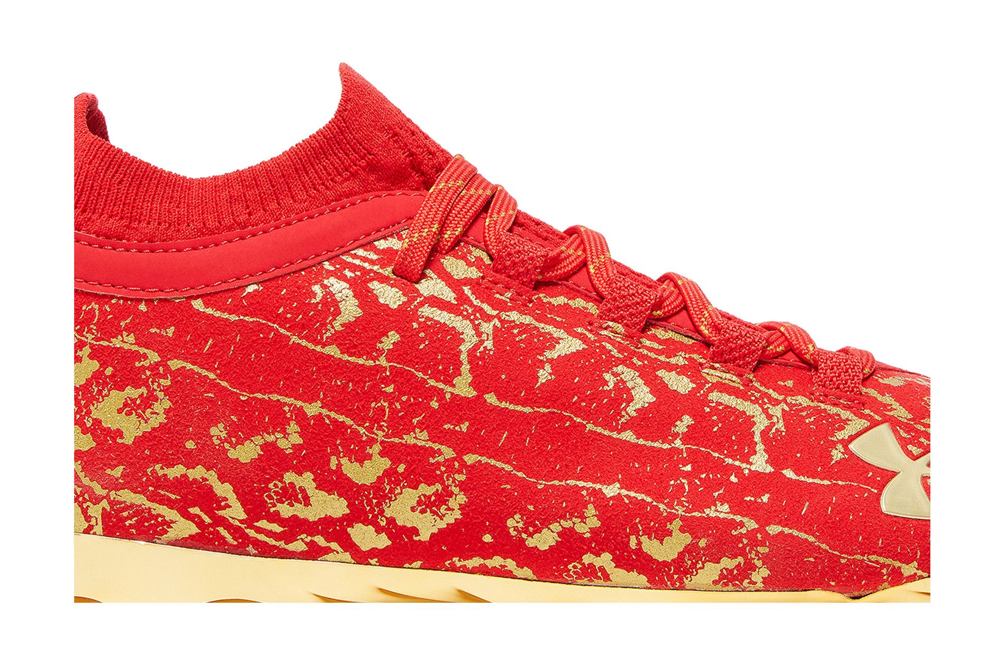 Order Under Armour Spotlight LUX Suede 2.0 'Merah Emas Metalik' 3024251-600
