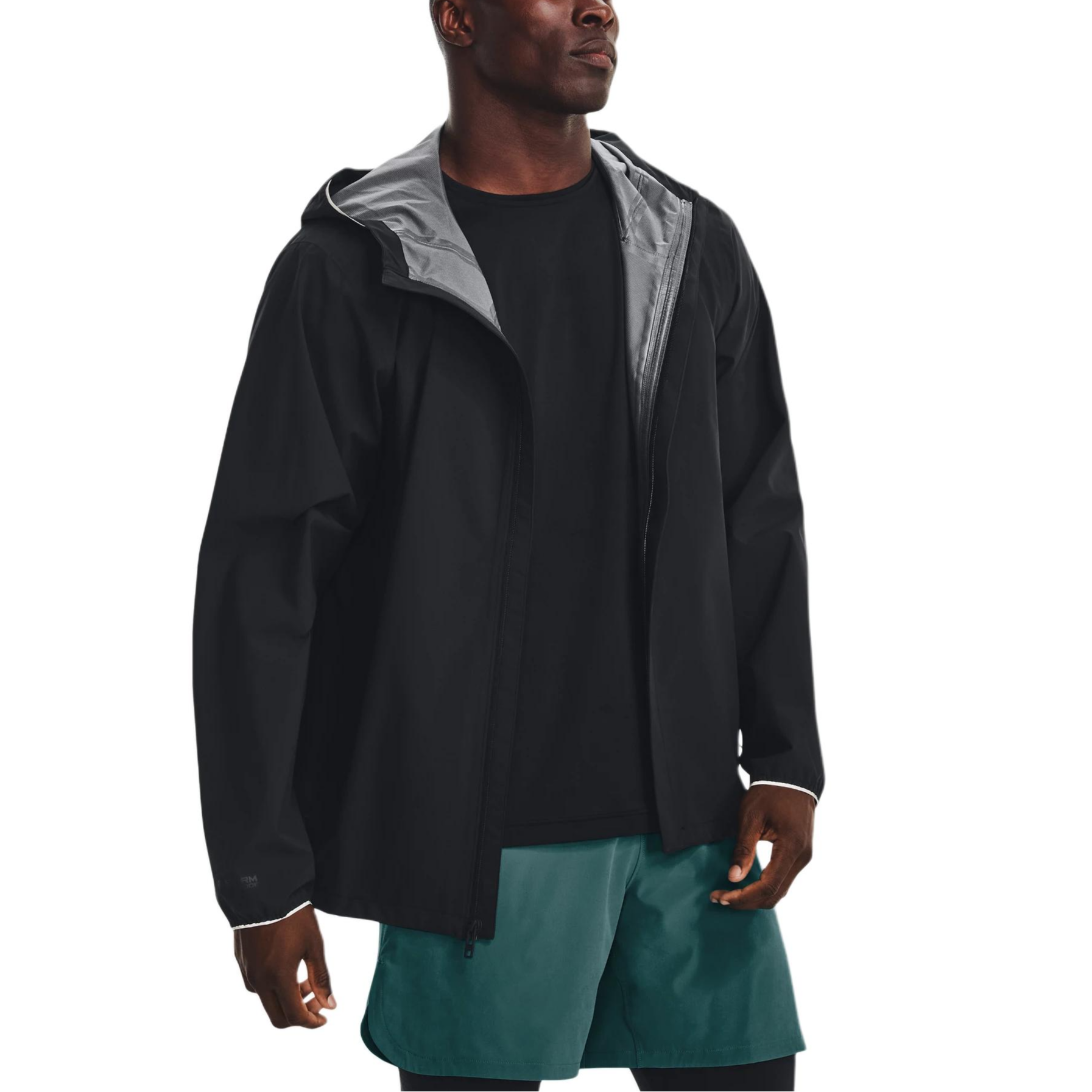 Shop 安德玛防风防水Cloudstrike黑色标志连帽夹克 1376066-003