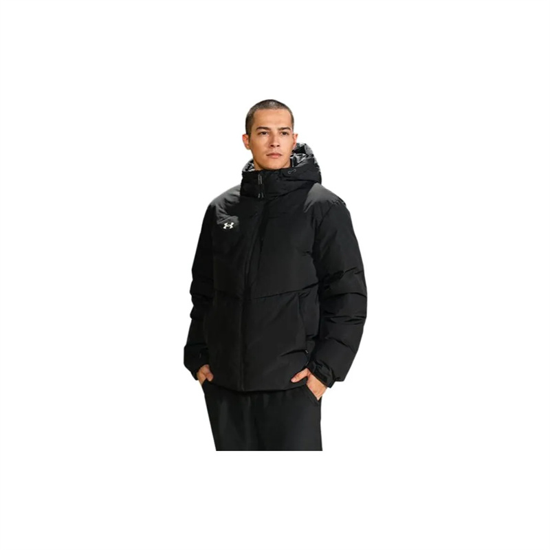 Lookbook Sudadera Chaqueta Gruesa y Cálida Under Armour Negra Hombre con Logo + Collar Extra. 23600801-001（）