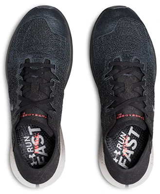 Under Armour Threadborne Blur 'Sepatu Lari Hitam Low-Top' 3000008-101 Lookbook Under Armour Threadborne Blur 'Sepatu Lari Hitam Low-Top' 3000008-101