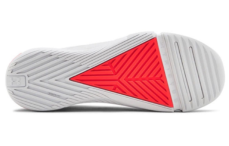 Shop Under Armour Tribase Reign 低筒訓練鞋 黑白紅