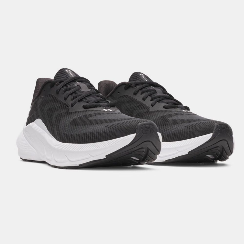 Order Under Armour Turbulence 3 Sepatu Lari 6006717-001