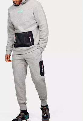 Under Armour UA Retro Colorblock Pocket Fleece Hoodie Unisex Kelabu 1359141-014 Details for Under Armour UA Retro Colorblock Pocket Fleece Hoodie Unisex Kelabu 1359141-014