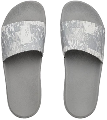 安德玛 Core Remix Striker hui 运动鞋 3023235-100 Shop 安德玛 Core Remix Striker hui 运动鞋 3023235-100