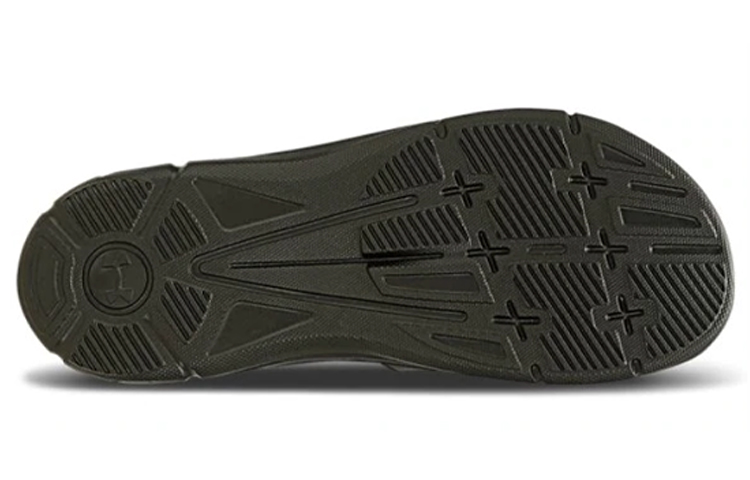 Shop Under Armour 點燃滑行款男女同款拖鞋 黑色