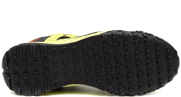 Under Armour Valsetz Trek NM Kasut Lari Hijau 3023229-301 Shop Under Armour Valsetz Trek NM Kasut Lari Hijau 3023229-301