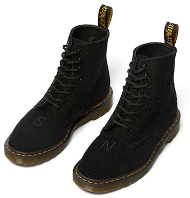 UNDERCOVER x Dr. Martens 1460 'Hitam Corduroy' 25924001 Order UNDERCOVER x Dr. Martens 1460 'Hitam Corduroy' 25924001