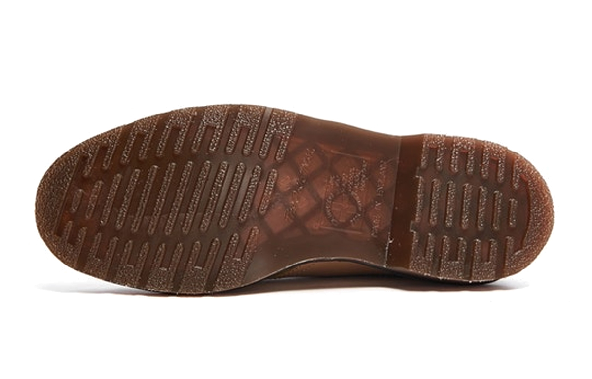 Shop UNDERCOVER×Dr.Martens 1461ベージュパテント 25581250