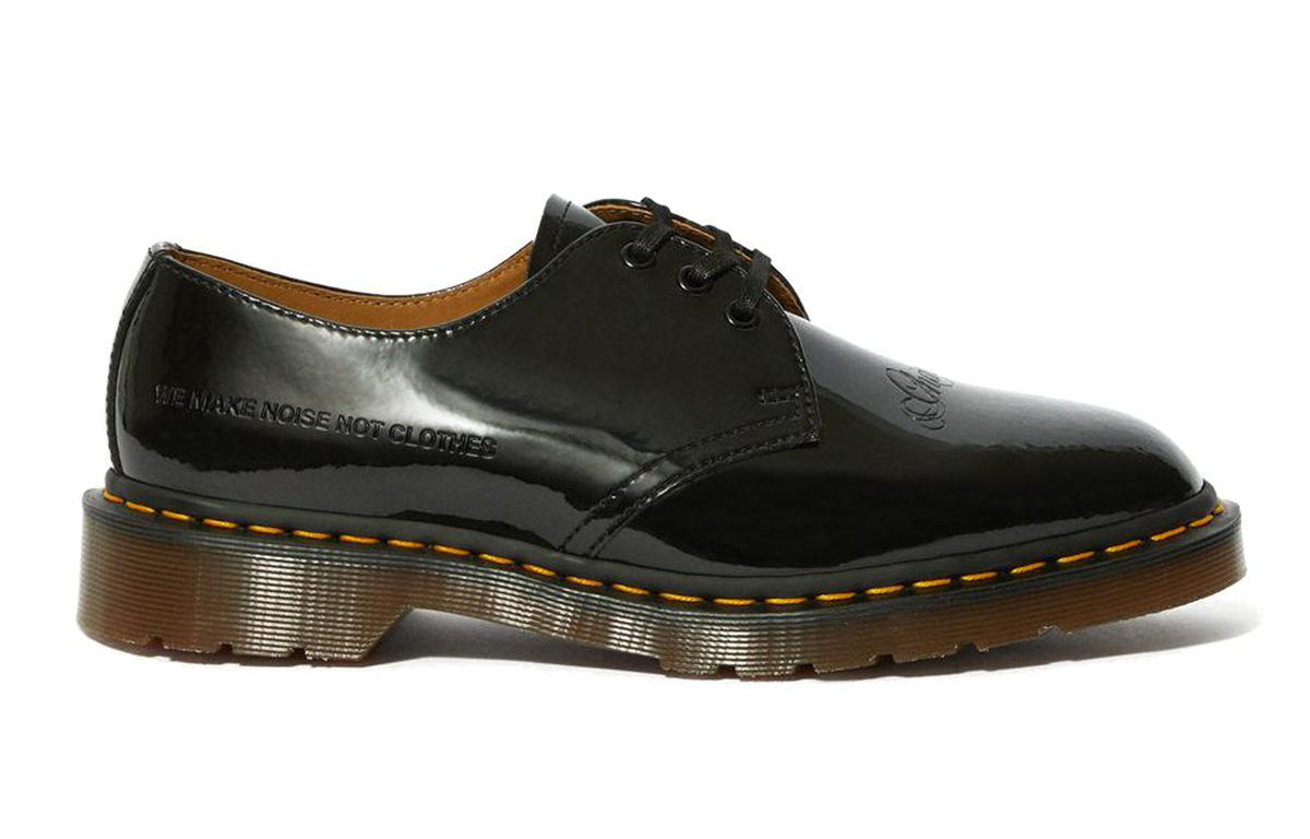Order UNDERCOVER x Dr. Martens 1461 Kulit Mengkilap 'Hitam' 25580001