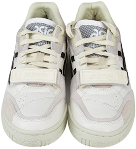 아식스 유니크 x 아식스 젤-스포트라이트 로우 V2 '크림 블랙' 1203A365-100 Lookbook 아식스 유니크 x 아식스 젤-스포트라이트 로우 V2 '크림 블랙' 1203A365-100