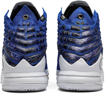 Uninterrupted x Nike LeBron 17 'More Than An Athlete' CT3464-400 Biru Details for Uninterrupted x Nike LeBron 17 'More Than An Athlete' CT3464-400 Biru