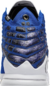 Uninterrupted x Nike LeBron 17 'More Than An Athlete' CT3464-400 Biru Sizing Uninterrupted x Nike LeBron 17 'More Than An Athlete' CT3464-400 Biru