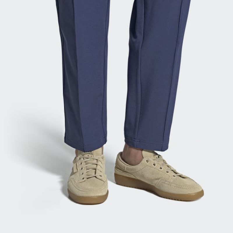 Sizing Union LA x adidas Garwen SPZL ''Dune'' Sneaker BD7187