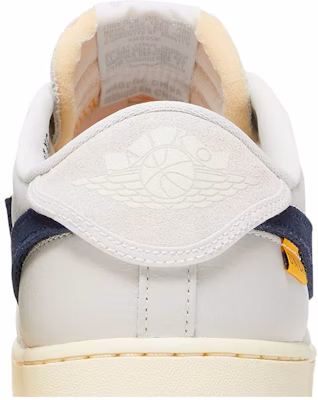 Union x Air Jordan AJKO 1 Low 'Sail Muslin' Pria Wanita Sneakers DZ4864-100 Sizing Union x Air Jordan AJKO 1 Low 'Sail Muslin' Pria Wanita Sneakers DZ4864-100