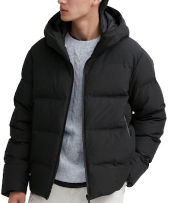 UNIQLO 琥珀黑色純色連帽羽絨外套,附拉鍊及口袋。 459624-09 Shop UNIQLO 琥珀黑色純色連帽羽絨外套,附拉鍊及口袋。 459624-09