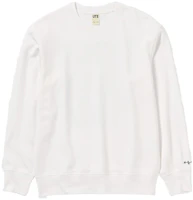 UNIQLO FW22 White Crewneck Sweatshirt with Sleeve Letter Print Unisex 457488-00 UNIQLO FW22 White Crewneck Sweatshirt with Sleeve Letter Print Unisex 457488-00