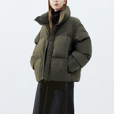 UNIQLO U FW23 男女款素色保暖外套 - 深橄欖綠 462851-57 Purchase UNIQLO U FW23 男女款素色保暖外套 - 深橄欖綠 462851-57