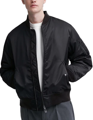 UNIQLO 男女運動休閒拉鍊外套 黑色 459618-09 Shop UNIQLO 男女運動休閒拉鍊外套 黑色 459618-09