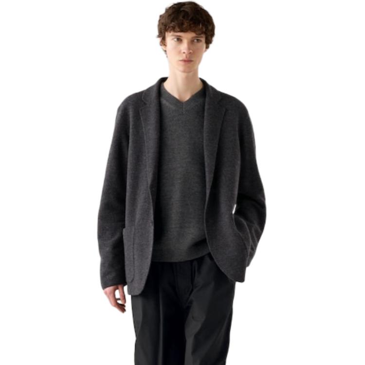 Shop UNIQLO聯名Clare Waight Keller C系列FW24黑色針織釦式外套 471709-09