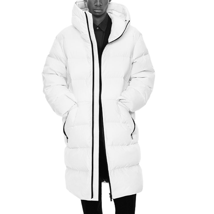 Lookbook UNIQLO x Jil Sander 輕量連帽長版羽絨外套 米白色 432646-01