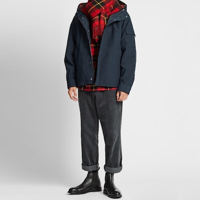 UNIQLO x JW Anderson 可拆式羊毛內襯海軍藍連帽外套。 422092-69 Lookbook UNIQLO x JW Anderson 可拆式羊毛內襯海軍藍連帽外套。 422092-69