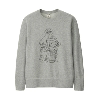 UNIQLO KAWS Collaboration Crewneck Pullover Sweatshirt Gray 416114-03