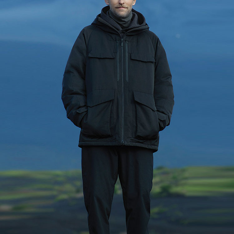 Sizing UNIQLO x White Mountaineering 黑色高機能羽絨外套 442563-09