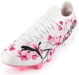 Puma亿利达ULTRA 1.4 FG粉白配色足球鞋 253482-01 Lookbook Puma亿利达ULTRA 1.4 FG粉白配色足球鞋 253482-01