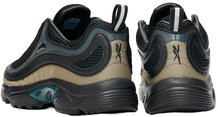 Vainl Archive x Reebok Daytona DMX 'Connected - Cloud Grey' DV5800 Lookbook Vainl Archive x Reebok Daytona DMX 'Connected - Cloud Grey' DV5800