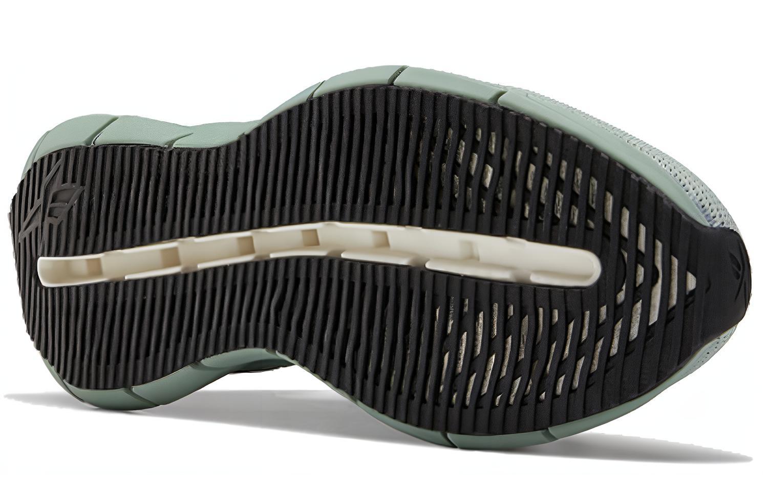 Shop Vainl Archive x Reebok Zig Kinetica 'eightyone' FW4779