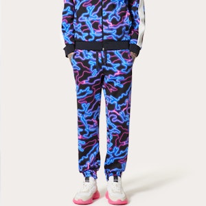 Valentino Celana Kasual Hitam Garis Print XV3MD02R86EN36 Shop Valentino Celana Kasual Hitam Garis Print XV3MD02R86EN36