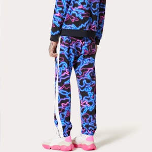 Valentino Celana Kasual Hitam Garis Print XV3MD02R86EN36 Purchase Valentino Celana Kasual Hitam Garis Print XV3MD02R86EN36